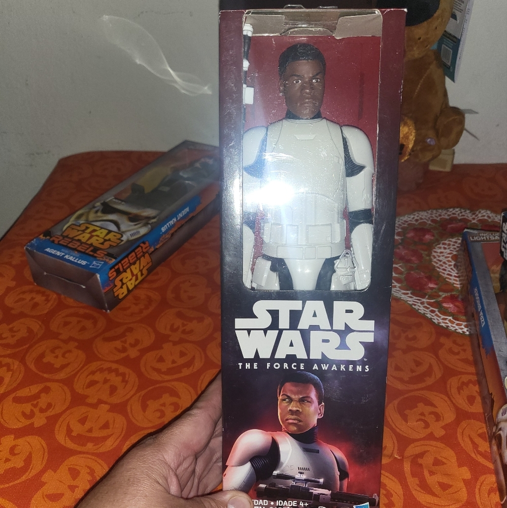 Star Wars the force awakens Finn action figure